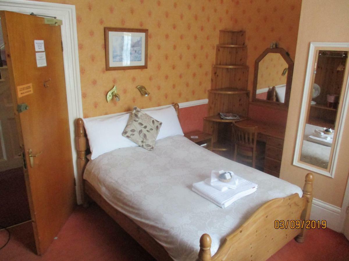 Ashwood Grange Bed & Breakfast Torquay Exterior photo